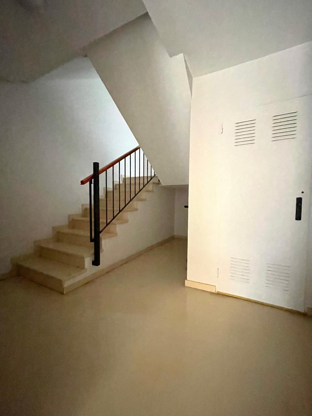 Property 2480 - Image 37